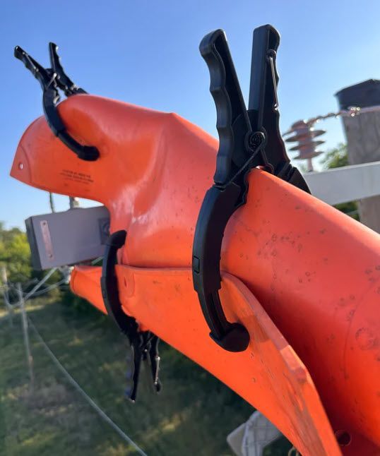 Line Work Bucket Products 1022 Extendable Blanket Clamp