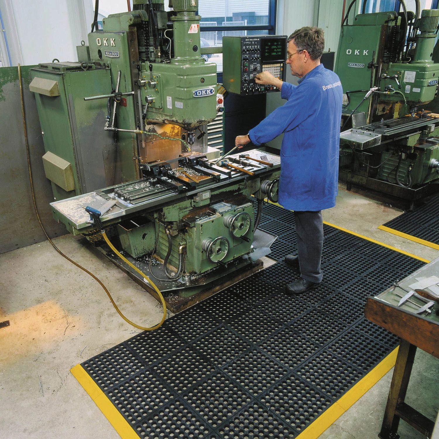 NoTrax® Cushion-Ease® 550-3x3/B Anti-Fatigue/Anti-Slip Mat