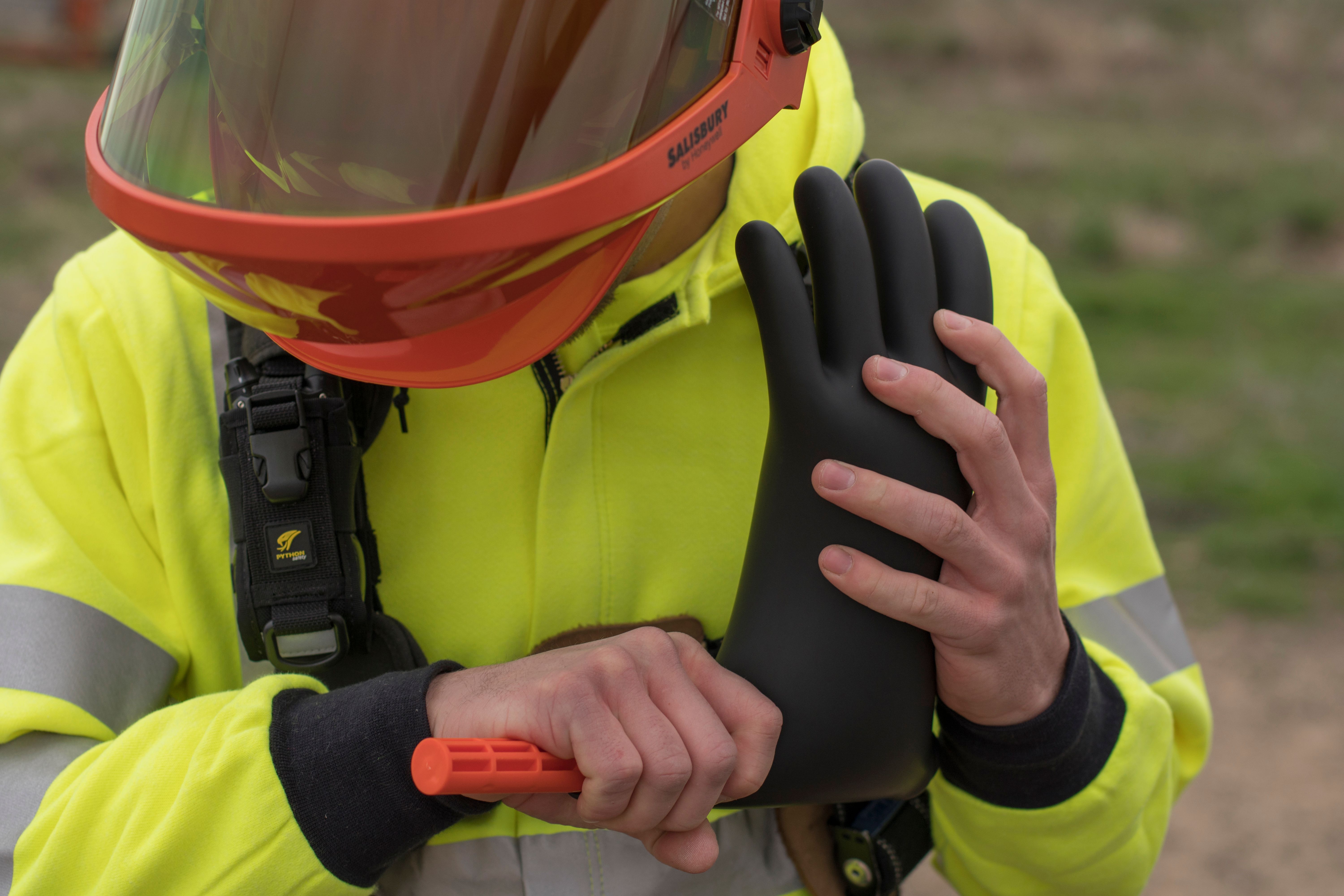 Saf-T-Gard® Voltgard® VT-12 Rubber Insulating Glove Inflation/Inspection Tool