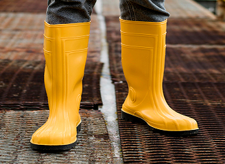 FOOT PROTECTION
