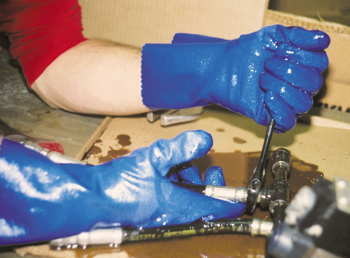 Saf-T-Gard® Solva-Gard® SGK-322/2XL Superflex Nitrile-Coated Chemical-Resistant Gloves