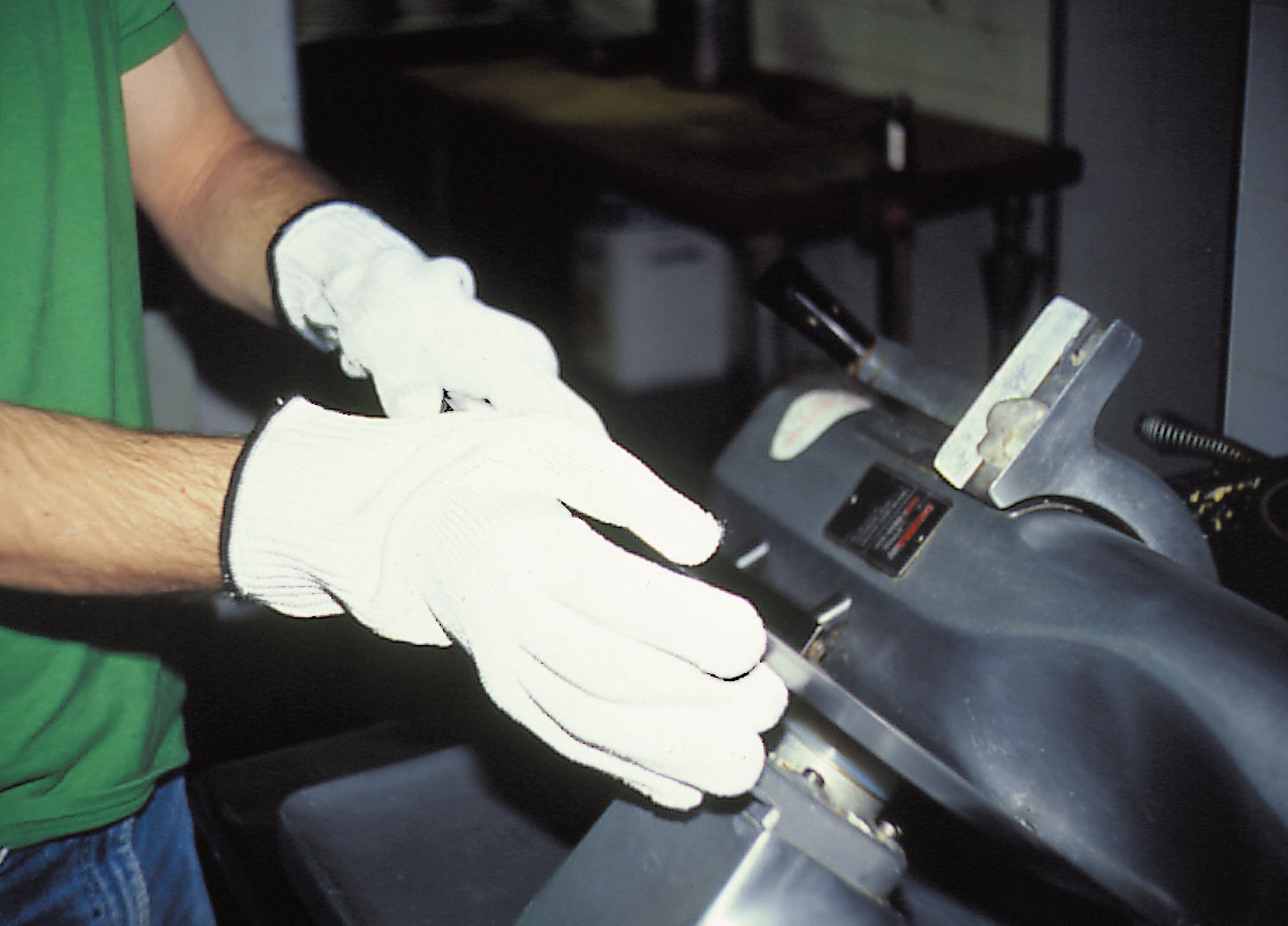 Saf-T-Gard® Protecto-Gard® GKS-500/L Cut-Resistant Gloves Made with GorillaYarn®