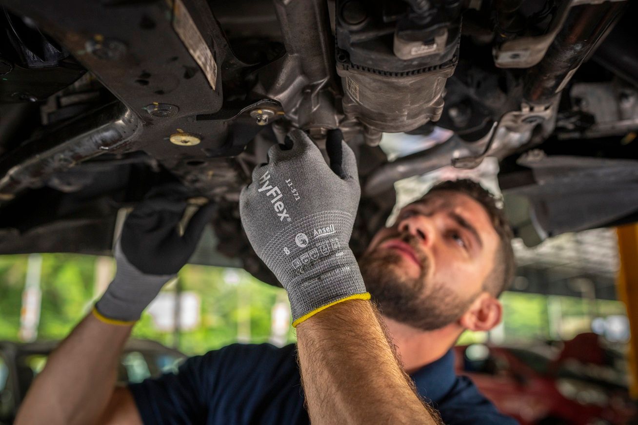 Ansell® HyFlex® 11-571/10 Coated Cut-Resistant Gloves